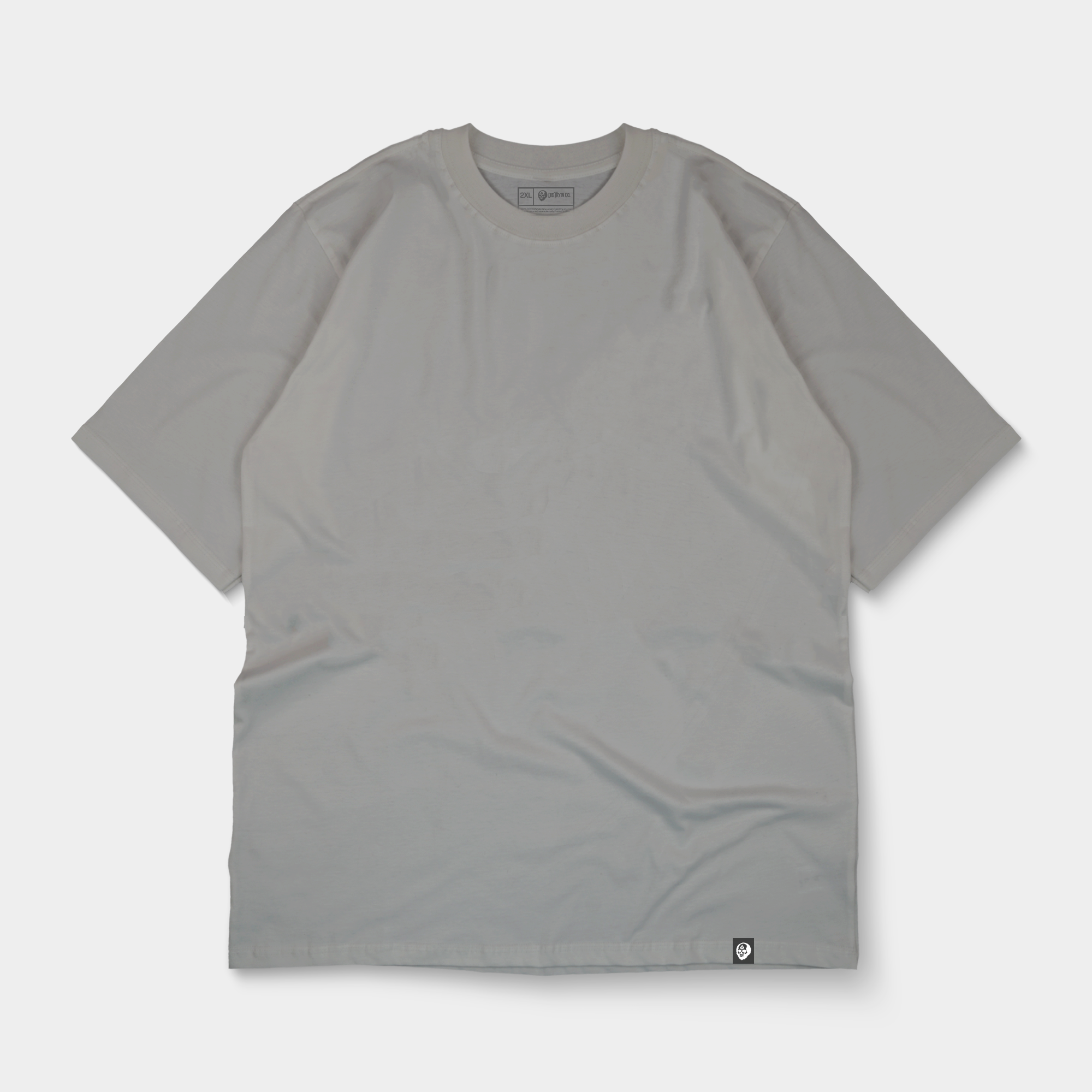 OVERSIZED TAGGED TEE