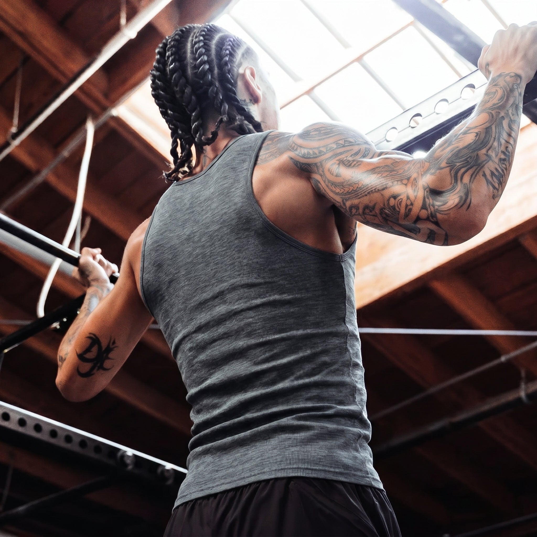Back view of the Beater tank during a pull-up