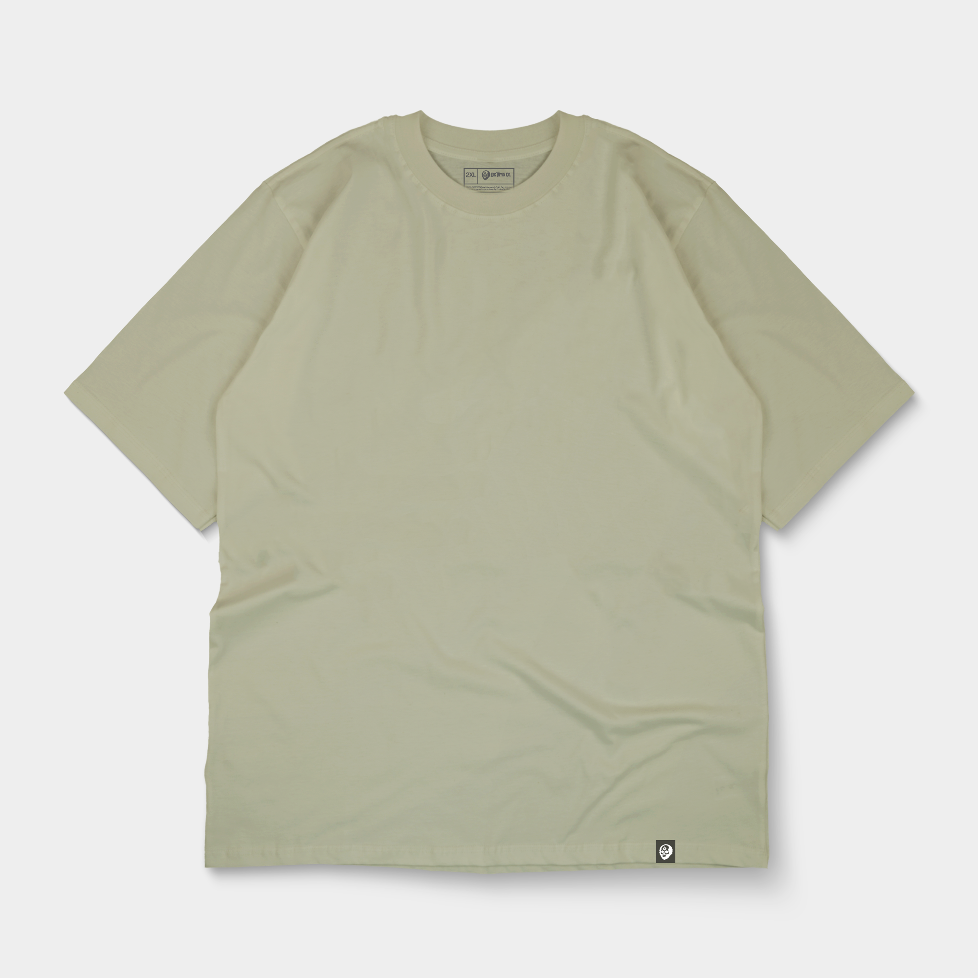 OVERSIZED TAGGED TEE